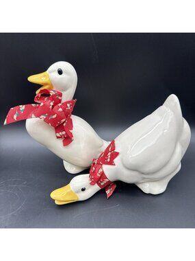 Vintage 80’s Ceramic White Duck Goose Red Bow Farmhouse Shelf Sitter Set